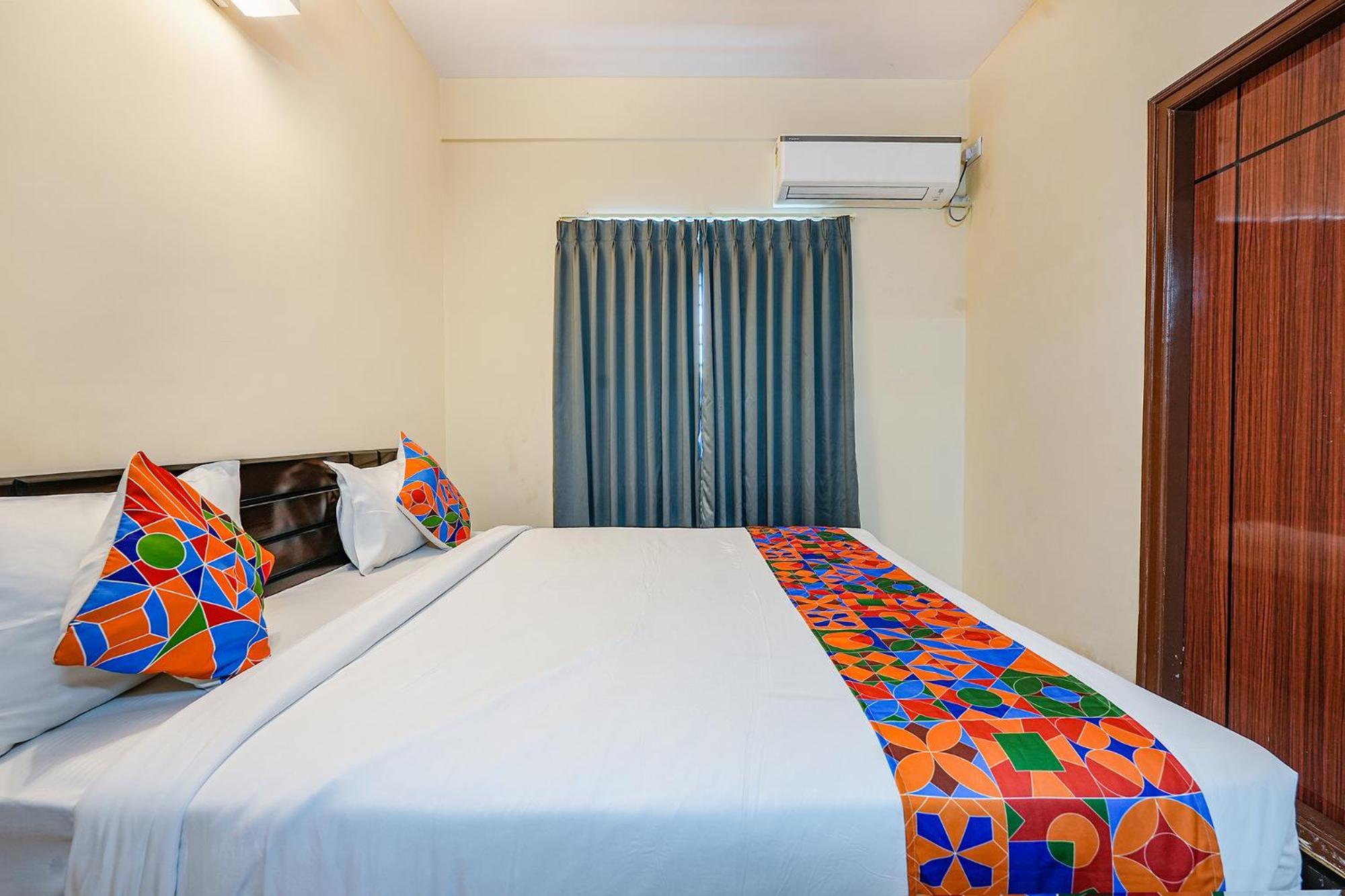 Fabhotel Crystal Suites Bangalore Exterior photo