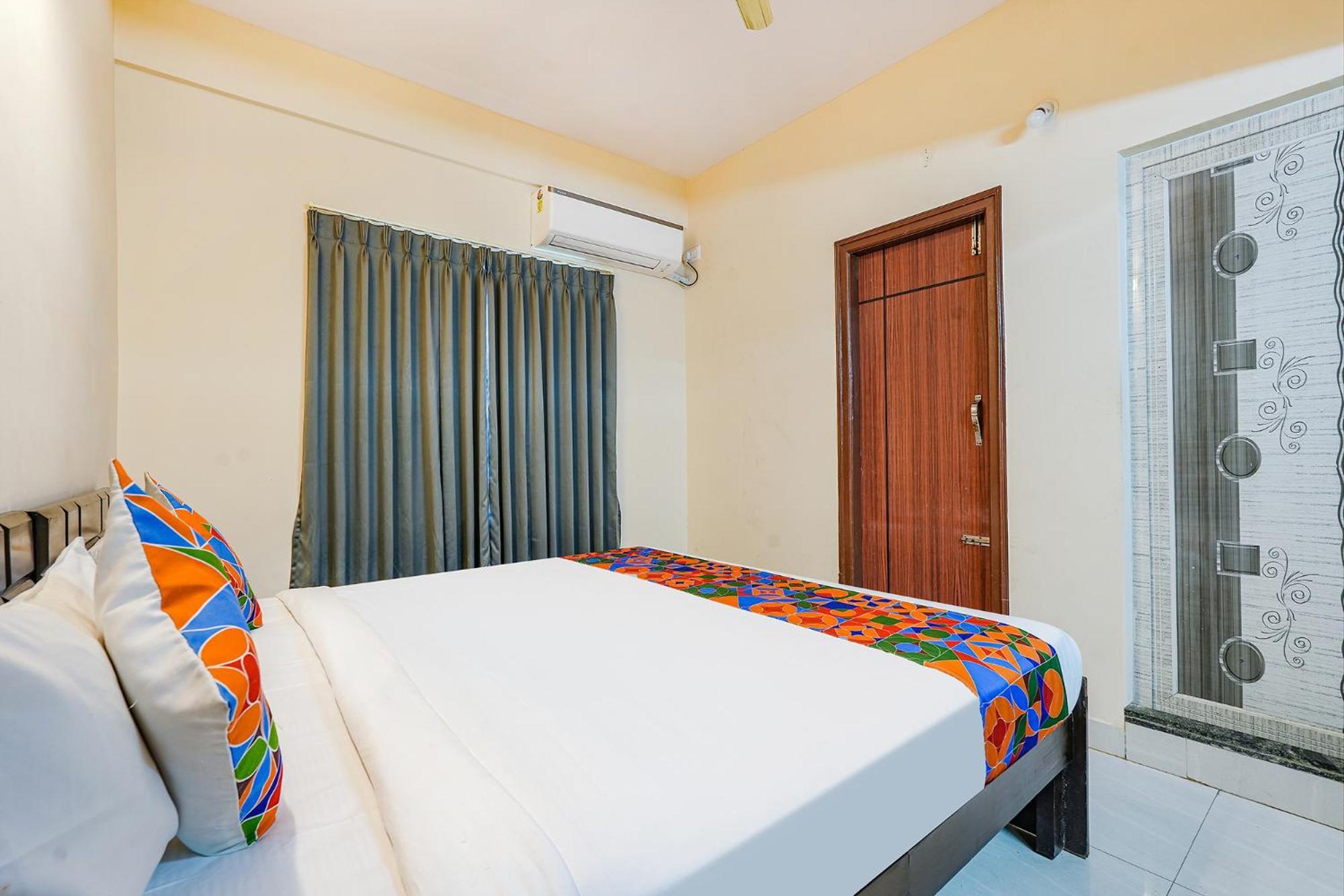 Fabhotel Crystal Suites Bangalore Exterior photo